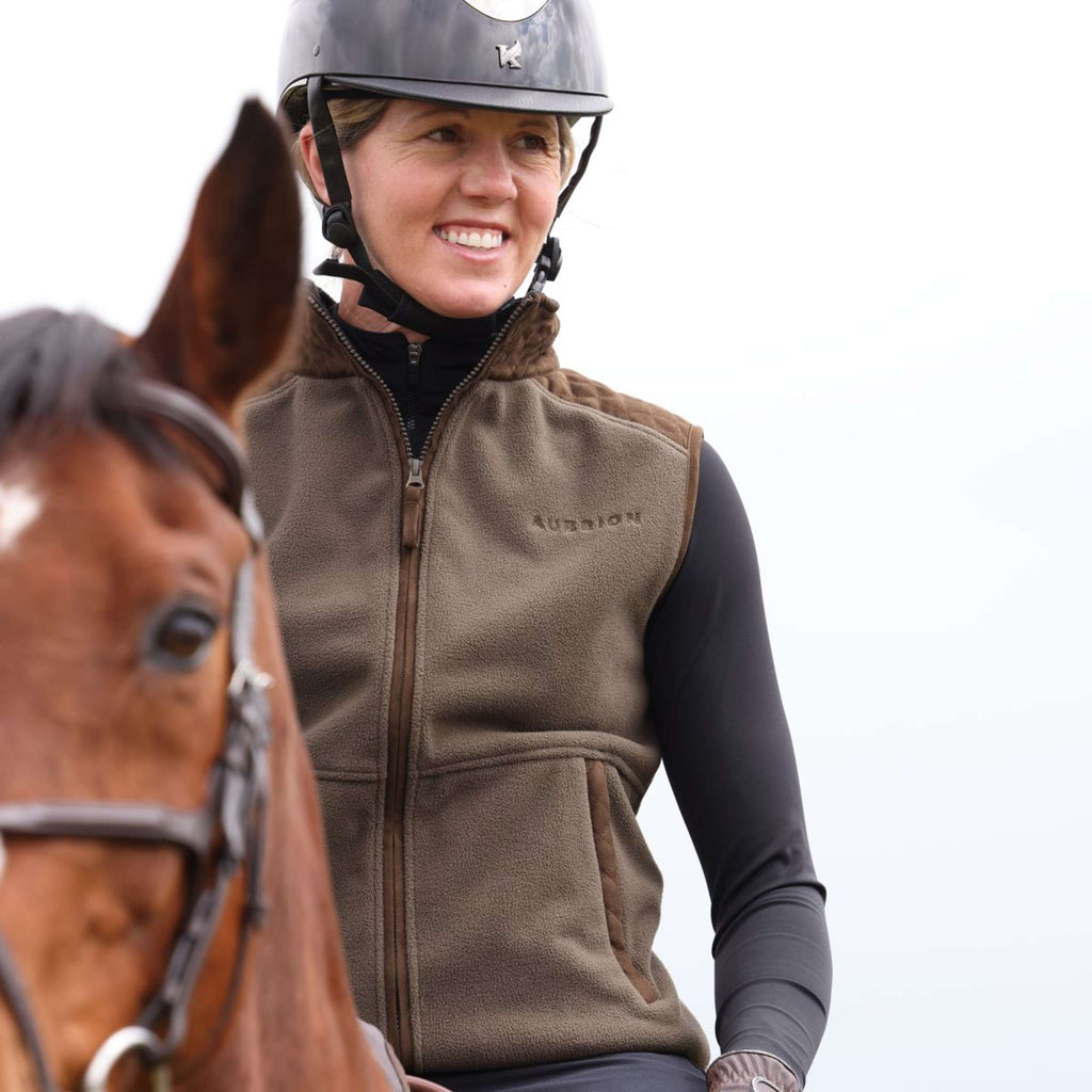 Aubrion by Shires Chaleco Heritage Fleece Oliva oscura