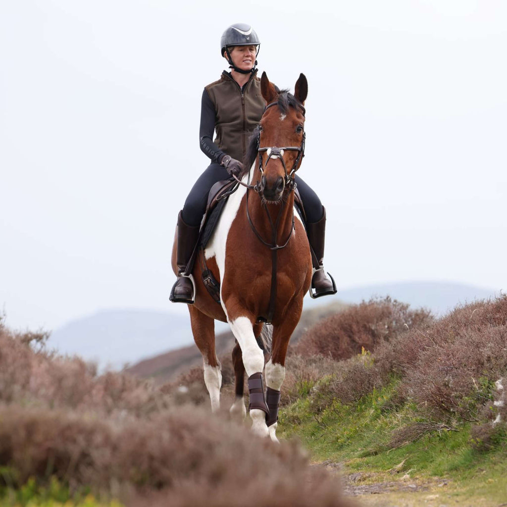 Aubrion by Shires Chaleco Heritage Fleece Oliva oscura