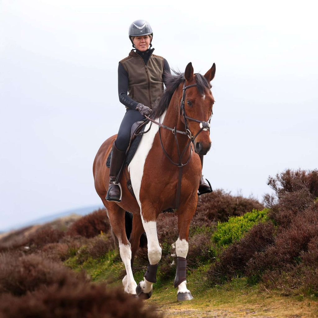 Aubrion by Shires Chaleco Heritage Fleece Oliva oscura