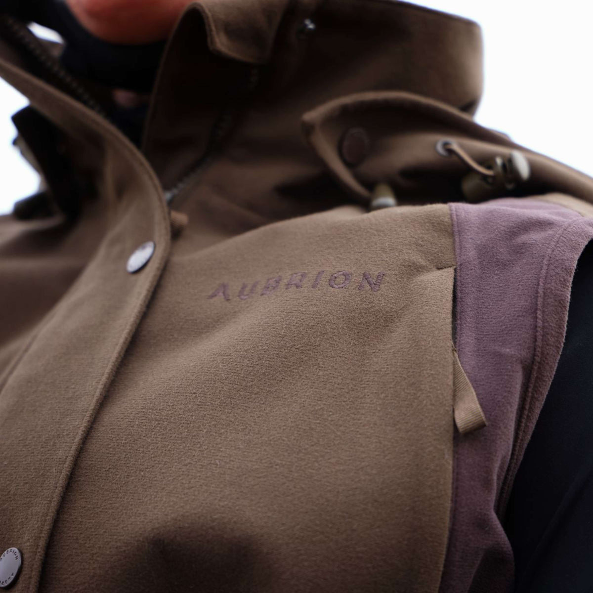 Aubrion by Shires Chaleco Heritage Oliva oscura
