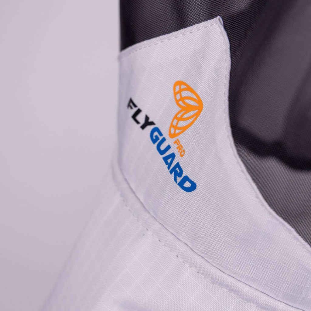 FlyGuard by Shires Máscara para Moscas Pro Sun Shade con Orejas y Nariz Blanco