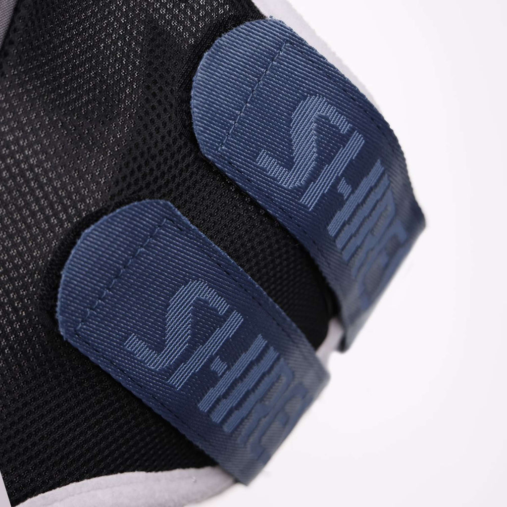 FlyGuard by Shires Máscara para Moscas Pro Air Motion con Orejas y Nariz Deep Airforce Blue