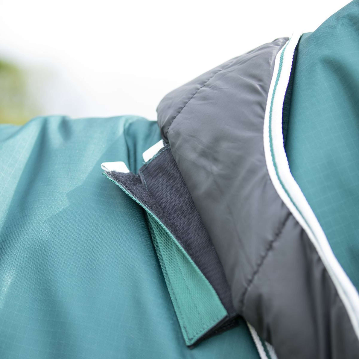 Manta de invierno Highlander Original de 300 g con pieza para el cuello Verde