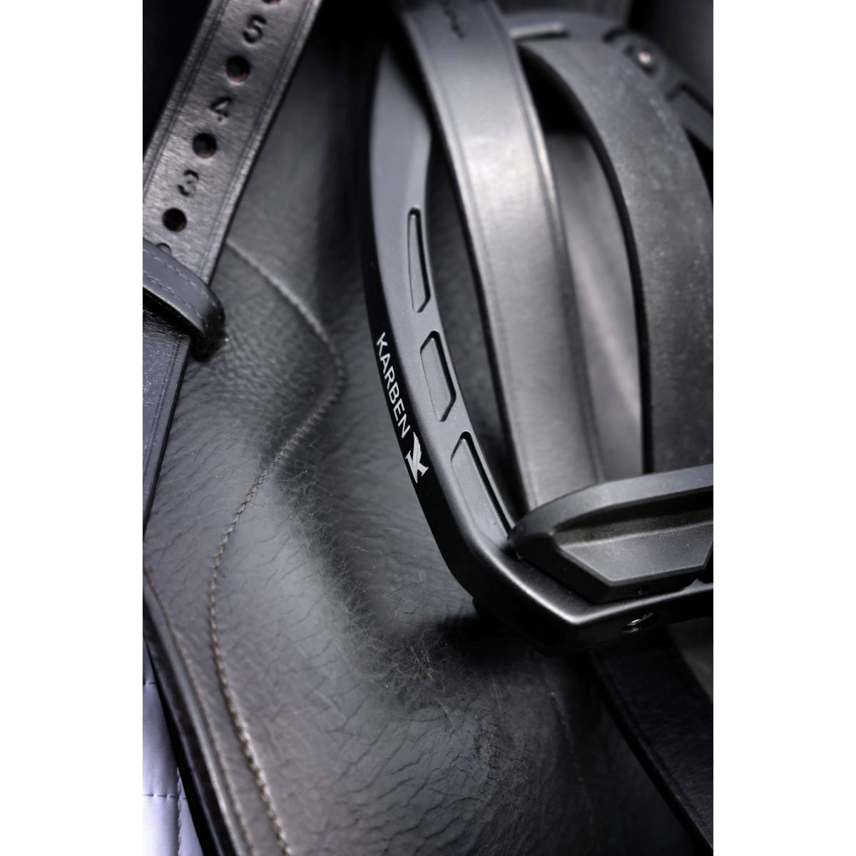 Karben by Shires Estribos Ultra Grip Negro