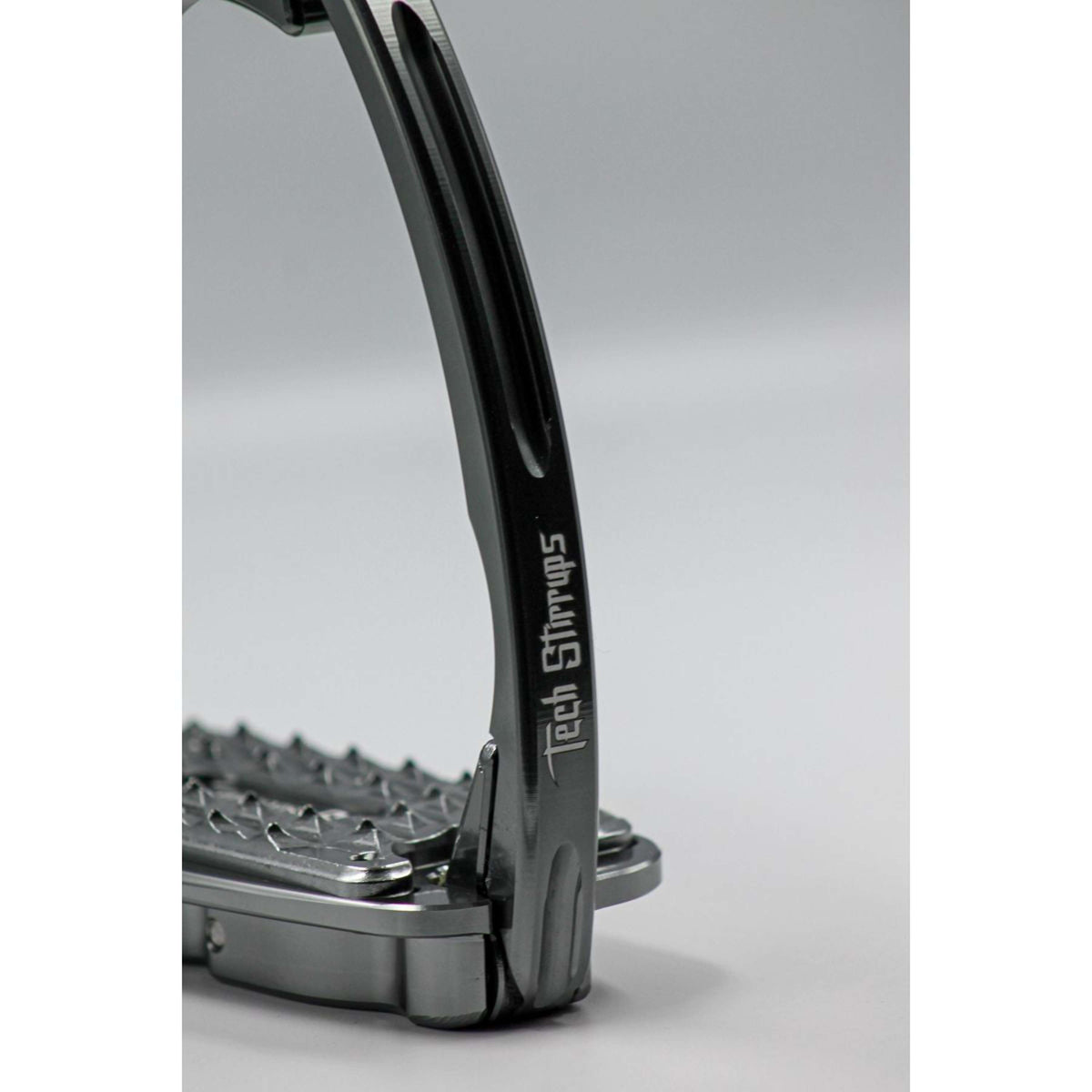 Tech Stirrups Estribos Venice Sloped EVO Titanio
