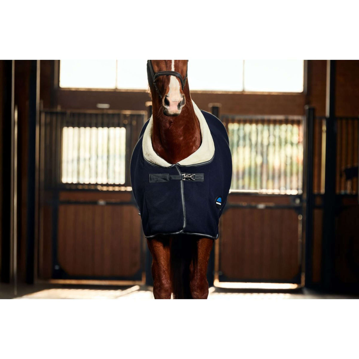 Weatherbeeta Manta de Forro Polar Sherpa Cooler Standard Neck Marino/Carbon