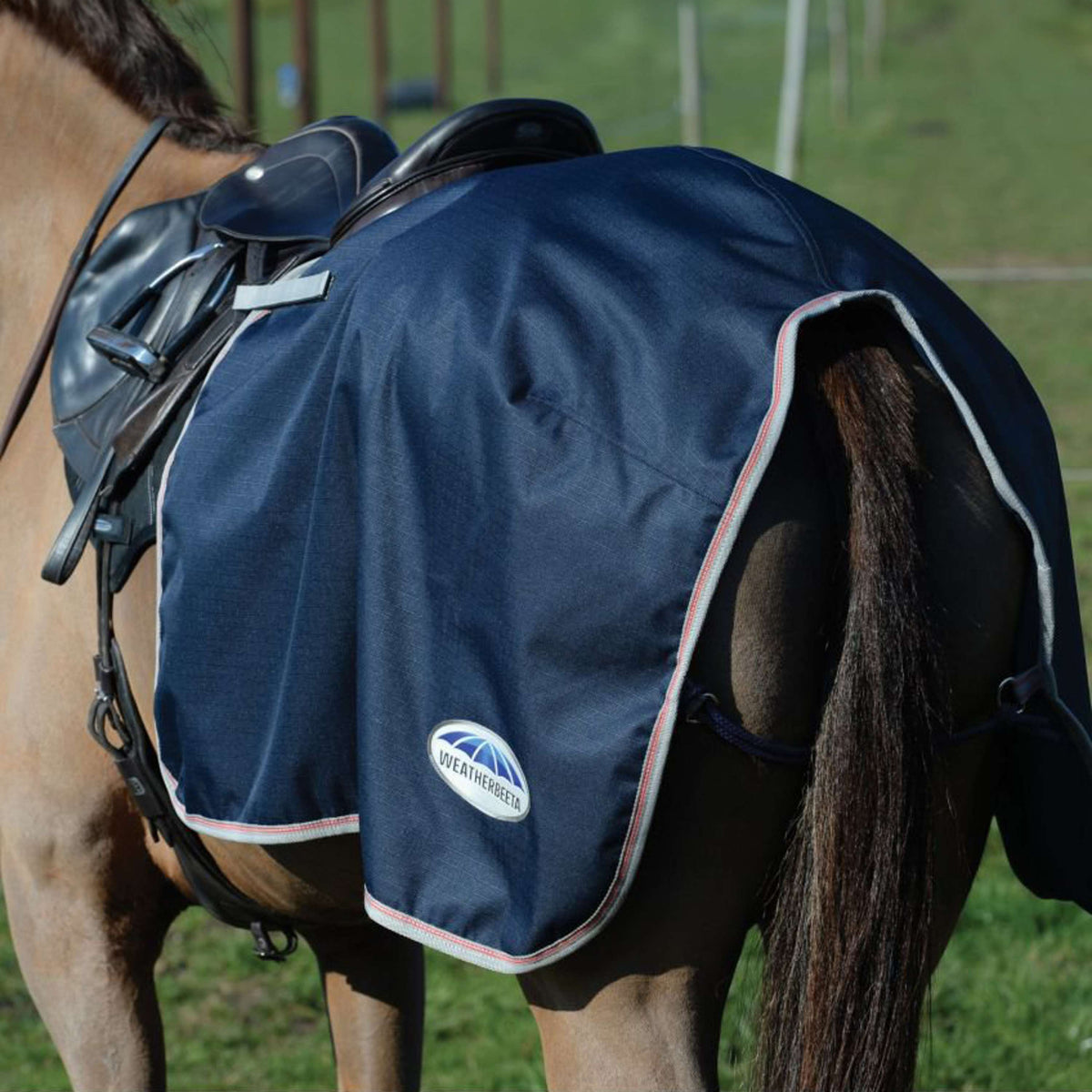 Weatherbeeta Manta de ejercicio Essential Fleece Lined Quarter Marino/Plata/Rojo