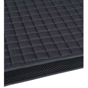 Weatherbeeta Mantilla Prime Air-Tec saltando Carbon