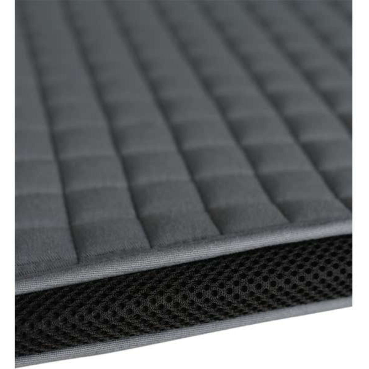 Weatherbeeta Mantilla Prime Air-Tec saltando Gris