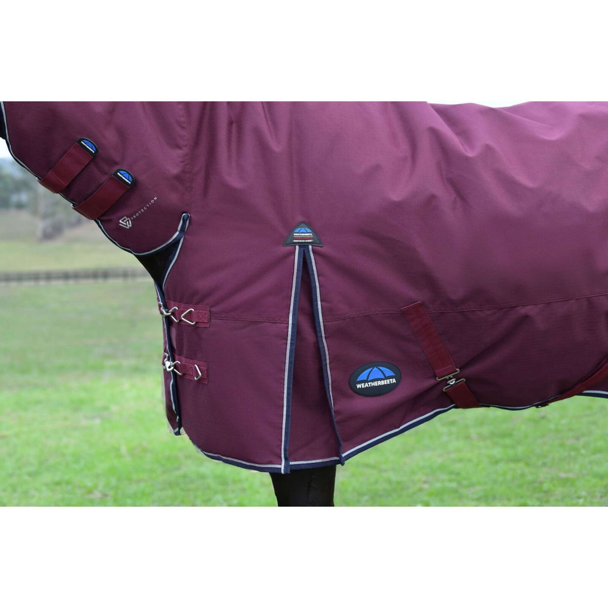 Weatherbeeta Comfitec Essential Turnout Combo 220g Burdeos/Azul Marino