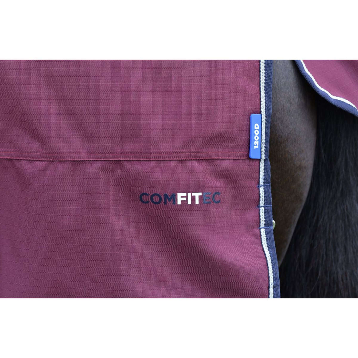 Weatherbeeta Comfitec Essential Turnout Combo 220g Burdeos/Azul Marino