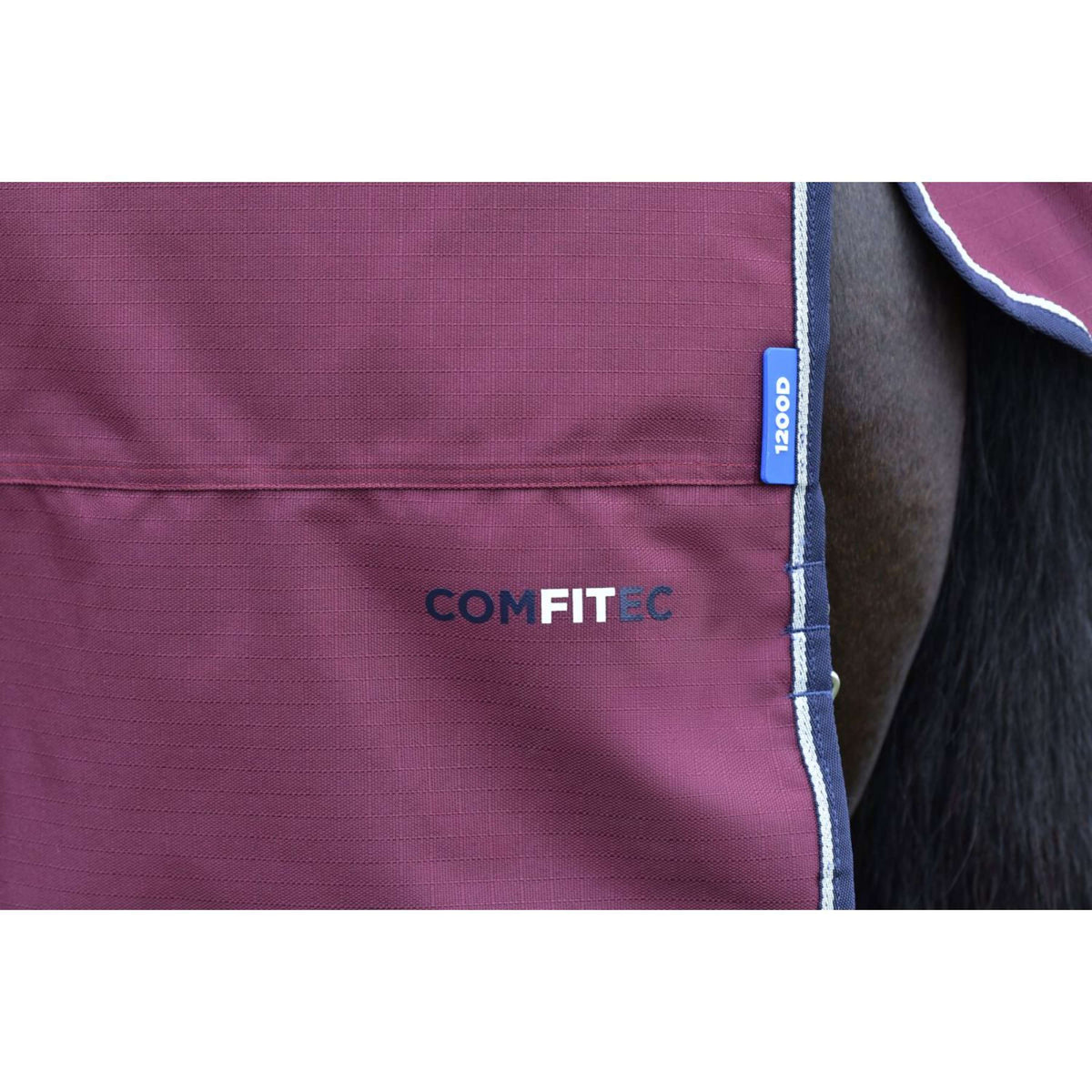 Weatherbeeta Comfitec Essential Turnout Combo 50g Burdeos/Azul Marino