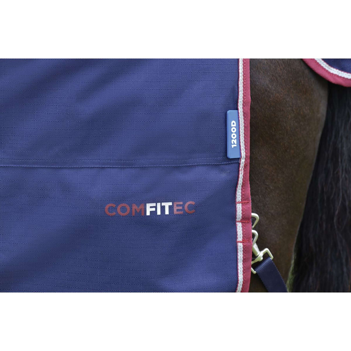 Weatherbeeta Comfitec Essential Turnout 50g Navy/Burgundy